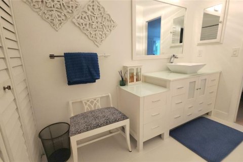 Condo in Altamonte Springs, Florida, 3 bedrooms  № 1805706 - photo 11