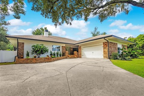 Villa ou maison à vendre à Lakeland, Floride: 4 chambres, 226.12 m2 № 2413948 - photo 4