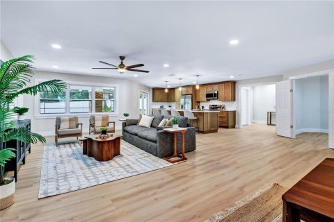 Villa ou maison à vendre à Lakeland, Floride: 4 chambres, 226.12 m2 № 2413948 - photo 13
