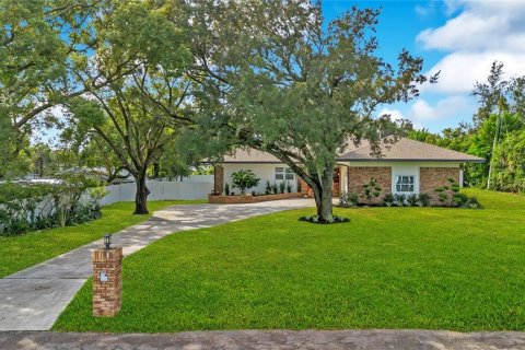 Villa ou maison à vendre à Lakeland, Floride: 4 chambres, 226.12 m2 № 2413948 - photo 2