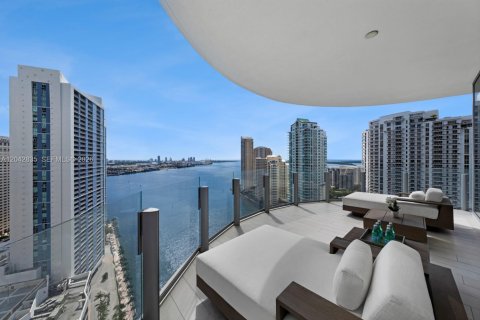 Condo in Miami, Florida, 5 bedrooms  № 2182014 - photo 7