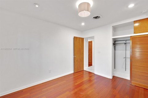 Casa en alquiler en Pinecrest, Florida, 4 dormitorios, 287.63 m2 № 2023695 - foto 16