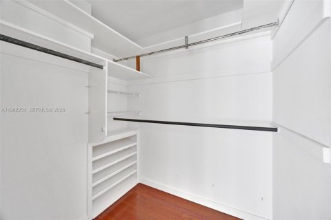 Casa en alquiler en Pinecrest, Florida, 4 dormitorios, 287.63 m2 № 2023695 - foto 14