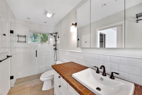 Casa en alquiler en Pinecrest, Florida, 4 dormitorios, 287.63 m2 № 2023695 - foto 13