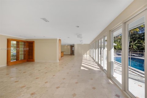 Casa en alquiler en Pinecrest, Florida, 4 dormitorios, 287.63 m2 № 2023695 - foto 3