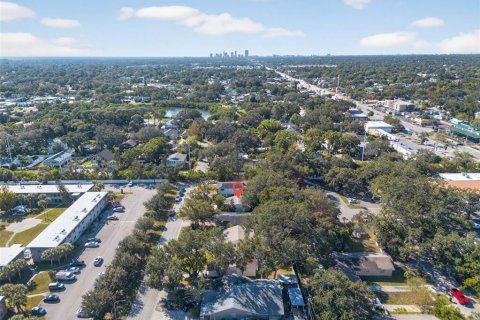 House in Saint Petersburg, Florida 2 bedrooms, 94.57 sq.m. № 2196999 - photo 28