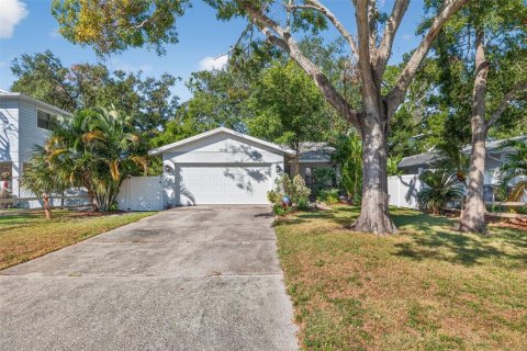 House in Saint Petersburg, Florida 2 bedrooms, 94.57 sq.m. № 2196999 - photo 29