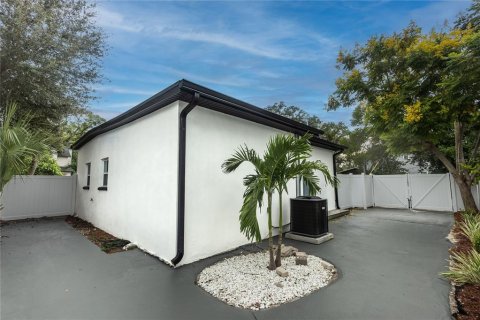 Villa ou maison à louer à Tampa, Floride: 3 chambres, 124.49 m2 № 2405491 - photo 21
