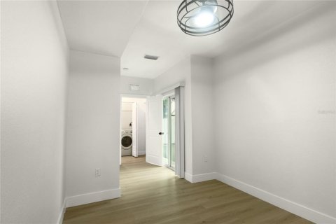 Villa ou maison à louer à Tampa, Floride: 3 chambres, 124.49 m2 № 2405491 - photo 7
