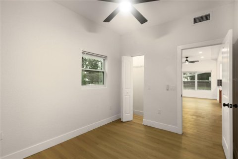 Villa ou maison à louer à Tampa, Floride: 3 chambres, 124.49 m2 № 2405491 - photo 15