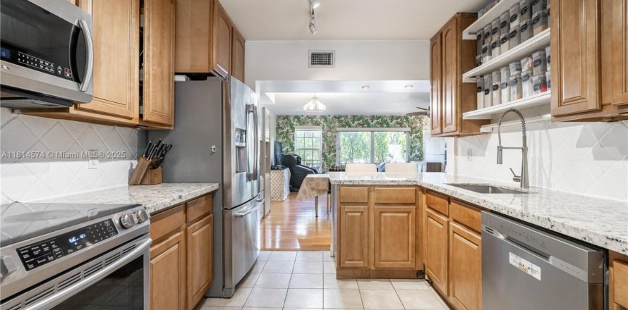 Condo à Fort Lauderdale, Floride, 3 chambres № 1763006