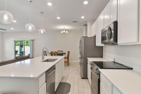 Casa en venta en Newberry, Florida, 3 dormitorios, 184.88 m2 № 1746660 - foto 10