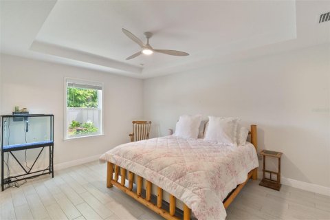 Casa en venta en Newberry, Florida, 3 dormitorios, 184.88 m2 № 1746660 - foto 13