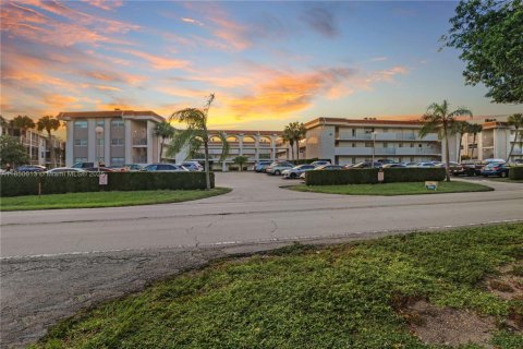 Copropriété à louer à Boca Raton, Floride: 2 chambres, 92.9 m2 № 1856843 - photo 30