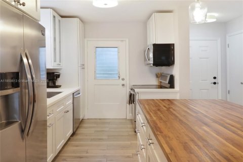Copropriété à louer à Boca Raton, Floride: 2 chambres, 92.9 m2 № 1856843 - photo 13