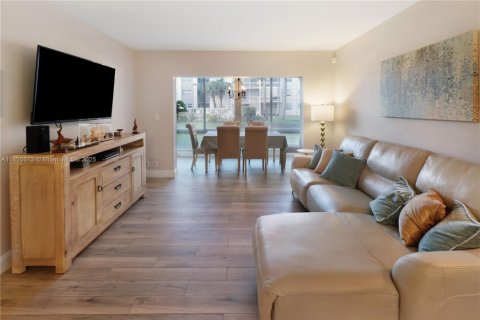 Copropriété à louer à Boca Raton, Floride: 2 chambres, 92.9 m2 № 1856843 - photo 8
