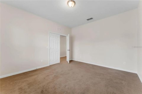 Casa en alquiler en Orlando, Florida, 4 dormitorios, 207.73 m2 № 2097891 - foto 12