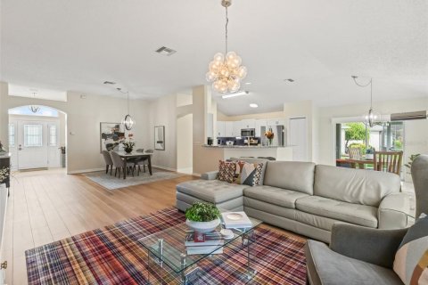 House in The Villages, Florida 3 bedrooms, 189.89 sq.m. № 1789401 - photo 11