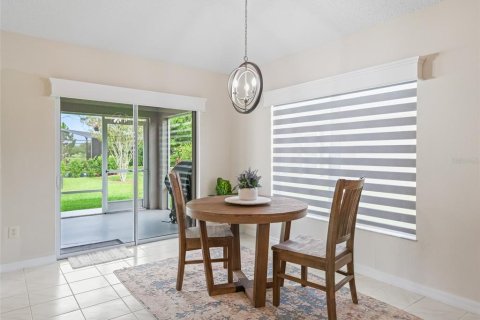 House in The Villages, Florida 3 bedrooms, 189.89 sq.m. № 1789401 - photo 13