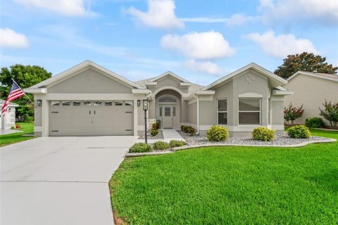House in The Villages, Florida 3 bedrooms, 189.89 sq.m. № 1789401 - photo 3