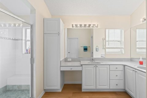 House in The Villages, Florida 3 bedrooms, 189.89 sq.m. № 1789401 - photo 24