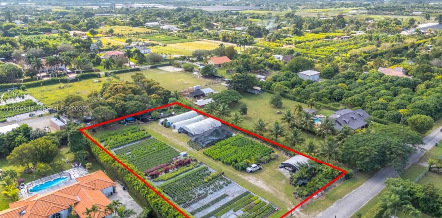 Земельный участок в Хомстед, Флорида № 1993959