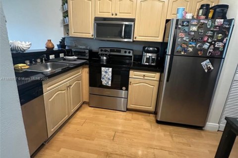 Купить кондоминиум в Санрайз, Флорида 2 спальни, 91.6м2, № 2015281 - фото 14