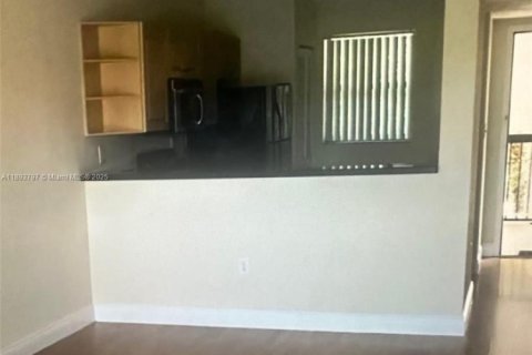 Купить кондоминиум в Санрайз, Флорида 2 спальни, 91.6м2, № 2015281 - фото 12