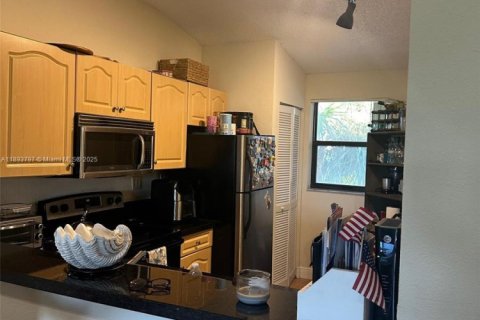 Купить кондоминиум в Санрайз, Флорида 2 спальни, 91.6м2, № 2015281 - фото 15