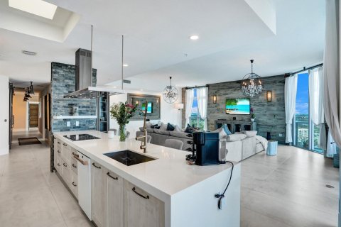 Copropriété à vendre à North Miami Beach, Floride: 4 chambres, 375.88 m2 № 2158506 - photo 17
