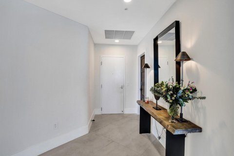 Copropriété à vendre à North Miami Beach, Floride: 4 chambres, 375.88 m2 № 2158506 - photo 6