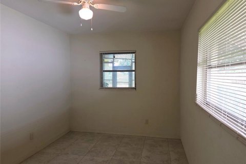 Casa en alquiler en Saint Petersburg, Florida, 2 dormitorios, 70.23 m2 № 2099939 - foto 19
