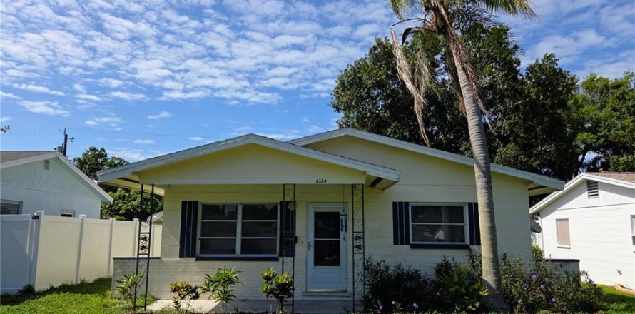 Casa en Saint Petersburg, Florida 2 dormitorios, 70.23 m2 № 2099939