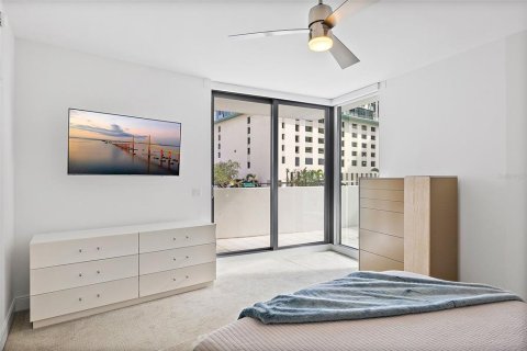 Condominio en alquiler en Saint Petersburg, Florida, 2 dormitorios, 175.96 m2 № 1911749 - foto 27