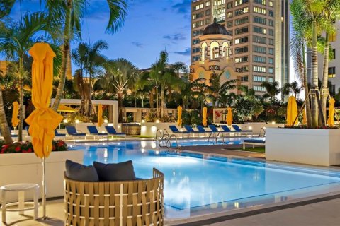 Condominio en alquiler en Saint Petersburg, Florida, 2 dormitorios, 175.96 m2 № 1911749 - foto 6