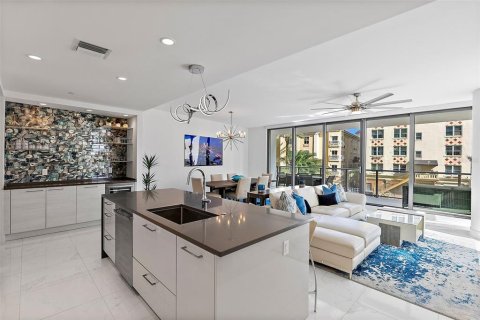 Condominio en alquiler en Saint Petersburg, Florida, 2 dormitorios, 175.96 m2 № 1911749 - foto 18