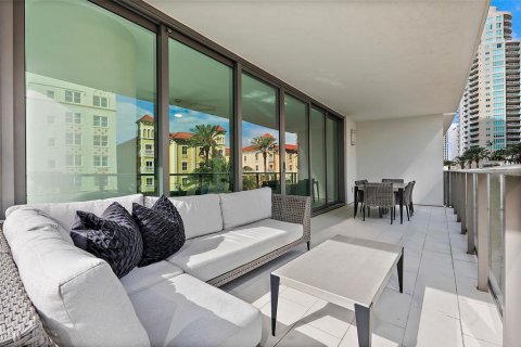Condominio en alquiler en Saint Petersburg, Florida, 2 dormitorios, 175.96 m2 № 1911749 - foto 14