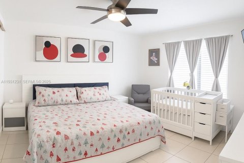 Купить виллу или дом в Майами, Флорида 3 спальни, 154.59м2, № 1989826 - фото 10