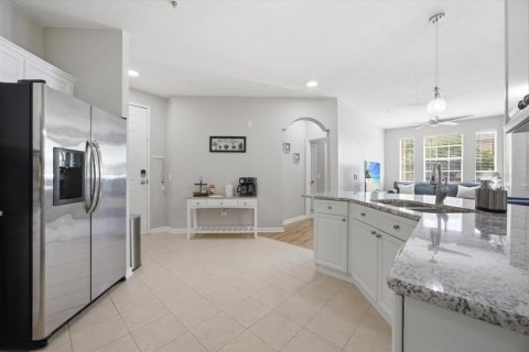 Condo in Davenport, Florida, 3 bedrooms  № 2217652 - photo 6