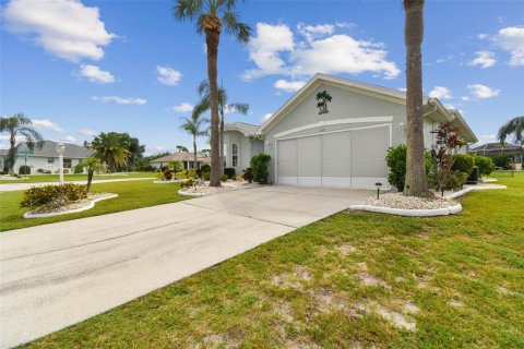 House in Sun City Center, Florida 3 bedrooms, 178.74 sq.m. № 1336913 - photo 7