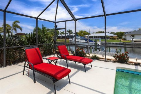 House in Port Charlotte, Florida 2 bedrooms, 152.82 sq.m. № 1681848 - photo 30