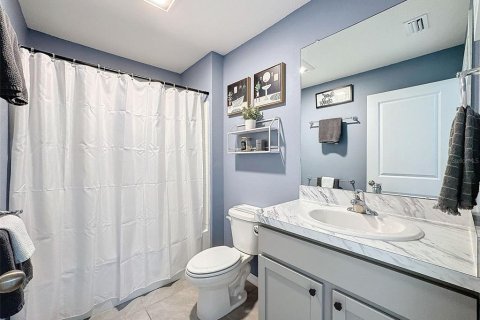 House in Spring Hill, Florida 4 bedrooms, 168.34 sq.m. № 1517155 - photo 10