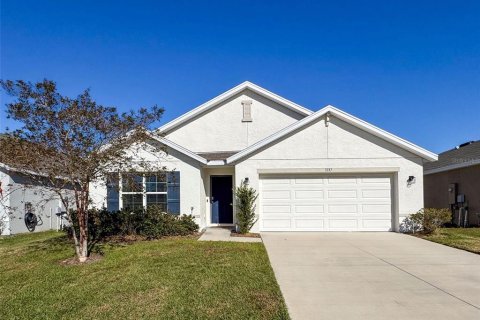House in Spring Hill, Florida 4 bedrooms, 168.34 sq.m. № 1517155 - photo 1