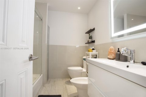 Touwnhouse à louer à Weston, Floride: 3 chambres, 154.68 m2 № 2062551 - photo 15