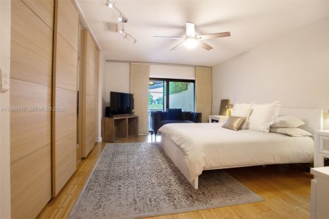 Touwnhouse à louer à Weston, Floride: 3 chambres, 154.68 m2 № 2062551 - photo 11