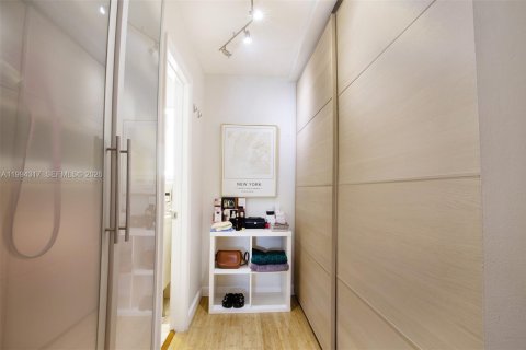 Touwnhouse à louer à Weston, Floride: 3 chambres, 154.68 m2 № 2062551 - photo 14