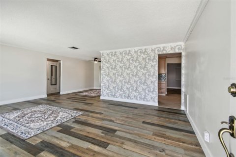 Condominio en venta en Pinellas Park, Florida, 2 dormitorios, 153.2 m2 № 1638317 - foto 4