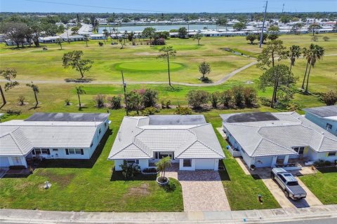 Condominio en venta en Pinellas Park, Florida, 2 dormitorios, 153.2 m2 № 1638317 - foto 2