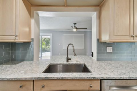 Condominio en venta en Pinellas Park, Florida, 2 dormitorios, 153.2 m2 № 1638317 - foto 12