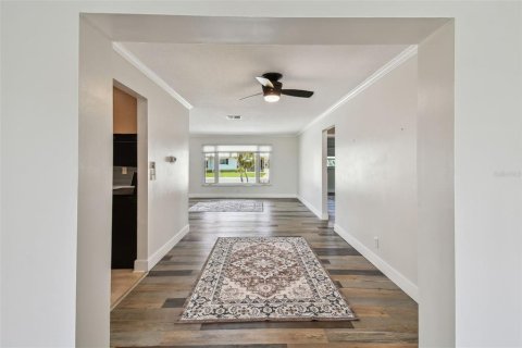 Condominio en venta en Pinellas Park, Florida, 2 dormitorios, 153.2 m2 № 1638317 - foto 17